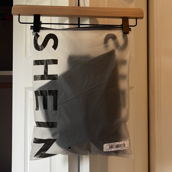 Shein one shouldered dress - Picture 5 of 5